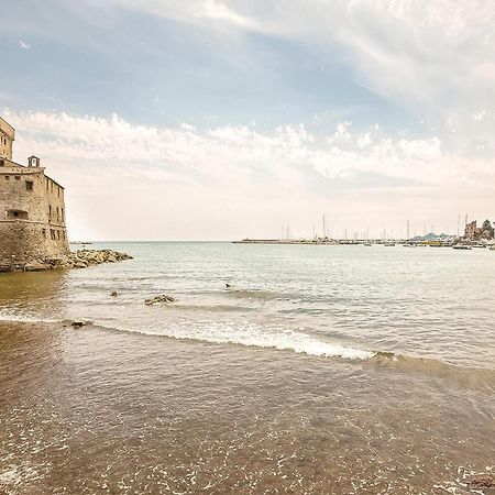 Awesome Apartment In Rapallo Ge With Kitchen SantʼAnna 外观 照片