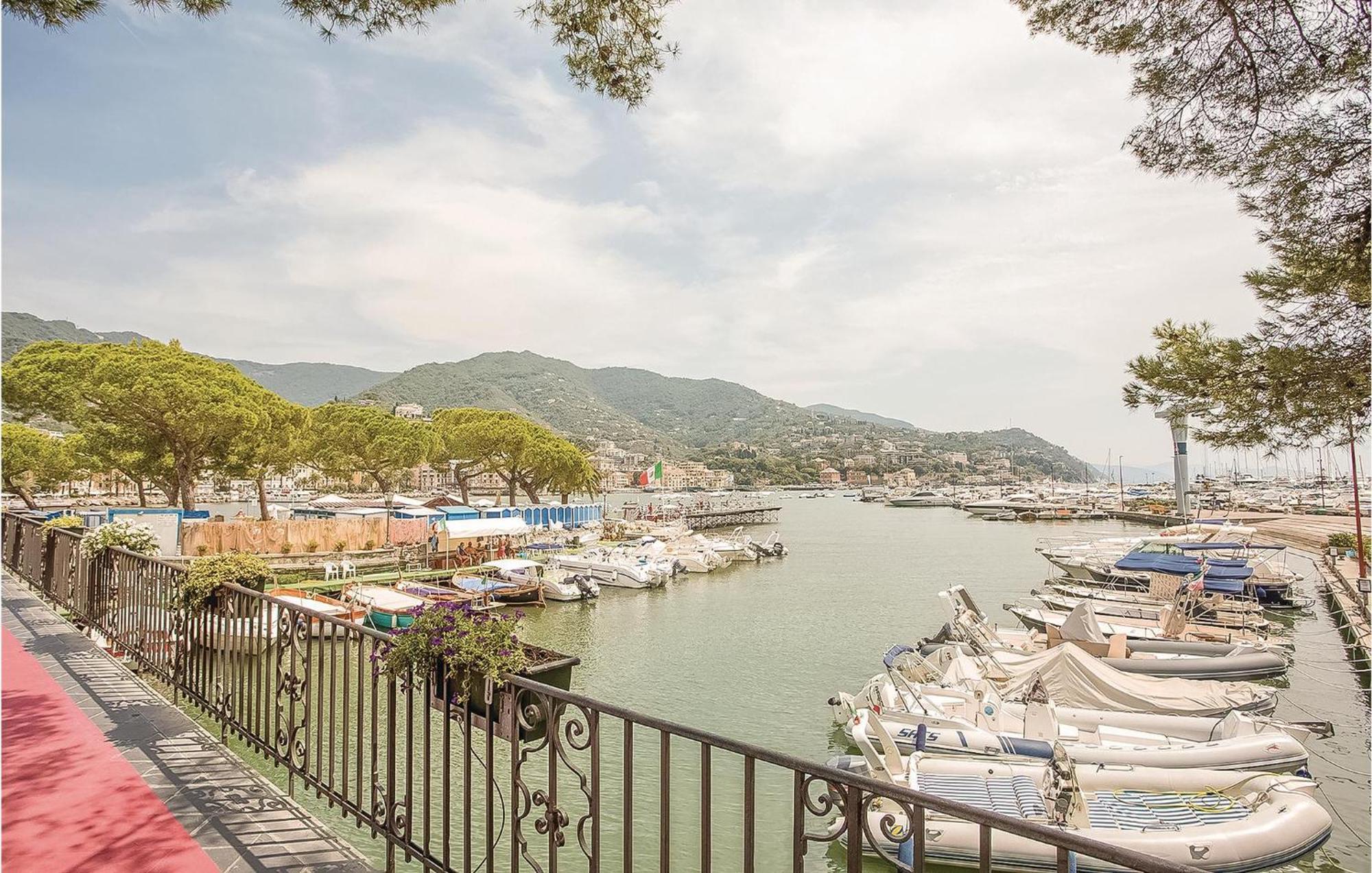 Awesome Apartment In Rapallo Ge With Kitchen SantʼAnna 外观 照片